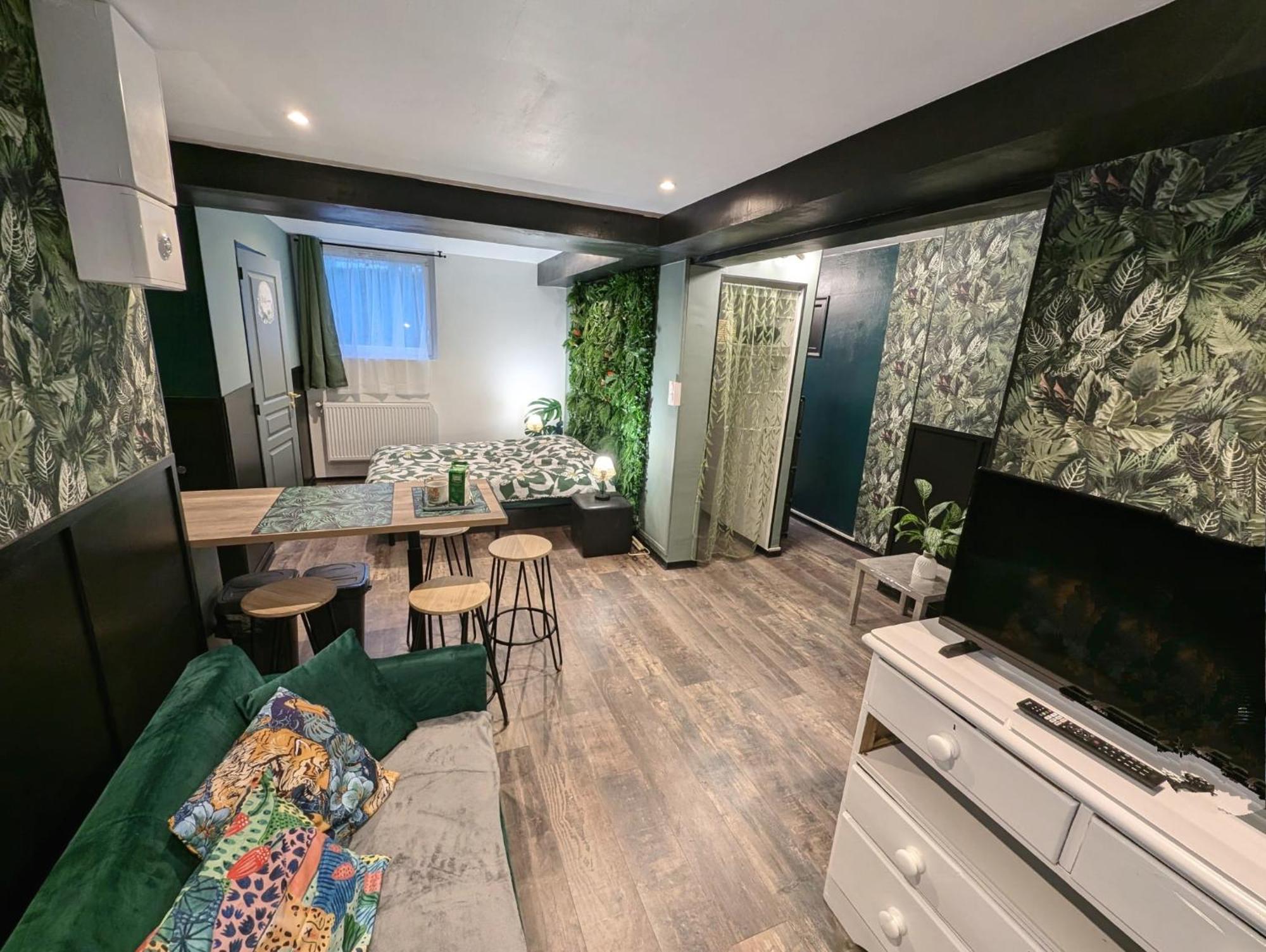 Appartement Verdoyant Au Bord Du Lac Leman Entre Evian Et Thonon Dans Une Villa Publier Luaran gambar