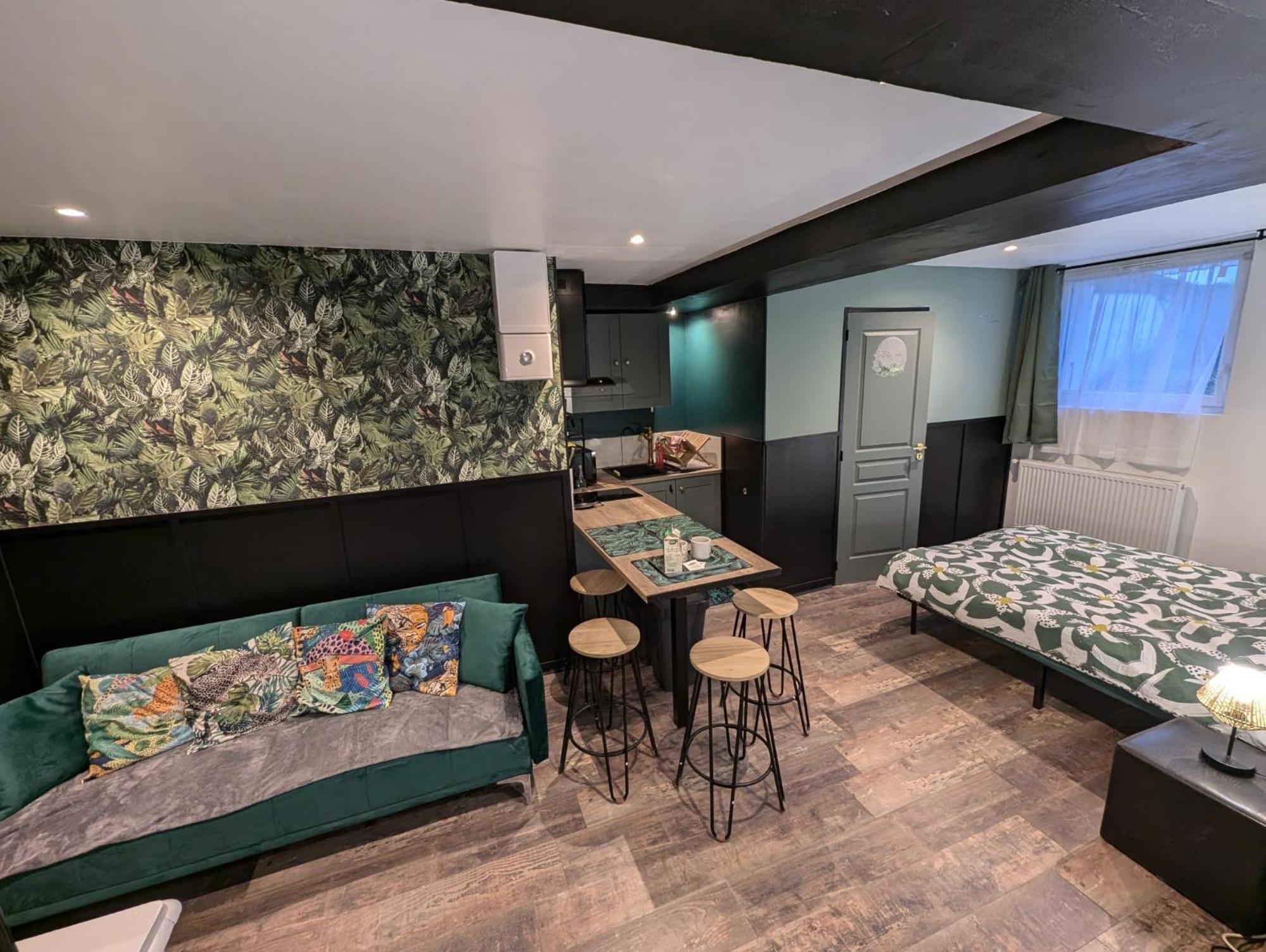 Appartement Verdoyant Au Bord Du Lac Leman Entre Evian Et Thonon Dans Une Villa Publier Luaran gambar